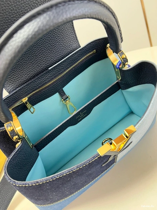 MM LOUIS VUITTON CAPUCINES 0123